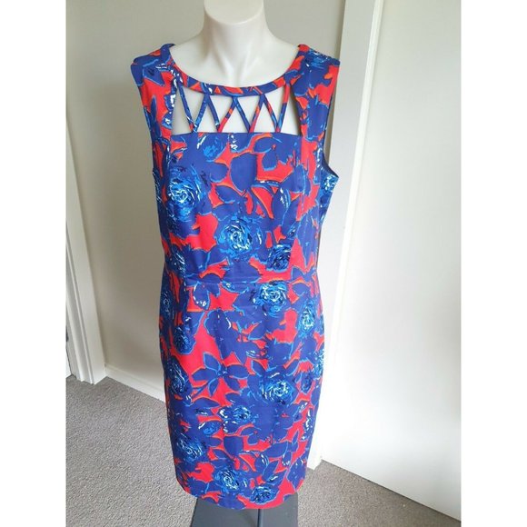 Jacqui E Dresses Jacqui E Pencil Dress Size 4 Figure Hugging Floral